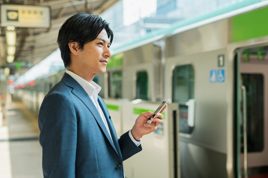 通勤のスキマ15分で副収入！会社員512人に聞いたアンケートモニターのリアル