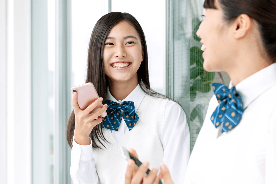 高校生のお小遣い、推し活で足りない分をスマホ副業で埋める